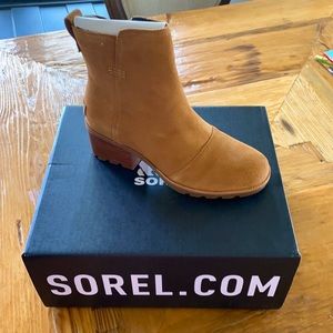 ✨ BRAND NEW IN BOX ✨ Sorel booties